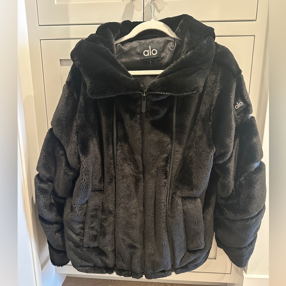 ALO Yoga Knock Out Faux Fur Black Full Zip Hooded Jacket - Size Small